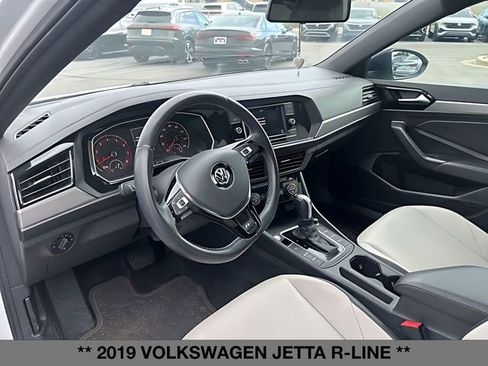 Used 2019 Volkswagen Jetta R-Line FWD image 18