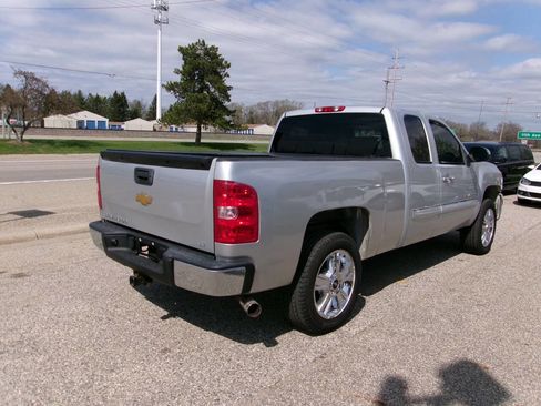 Used 2012 Chevrolet Silverado 1500 LT image 4