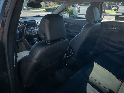 Used 2024 Chevrolet Malibu LT image 38