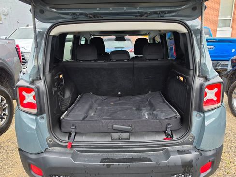 Used 2016 Jeep Renegade 75th Anniversary AWD/4WD image 8