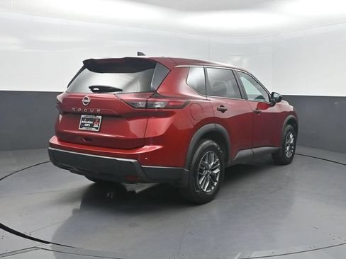 Used 2024 Nissan Rogue S FWD image 26