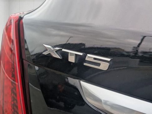 Used 2023 Cadillac XT5 Premium Luxury w/ Technology Package image 10