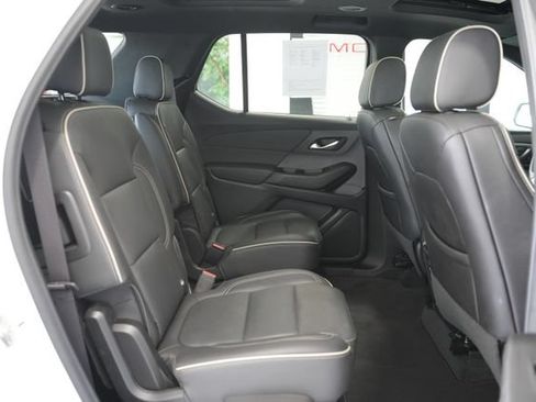 Used 2023 Chevrolet Traverse Premier AWD/4WD image 20