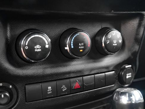 Used 2011 Jeep Wrangler Unlimited Sport AWD/4WD image 21