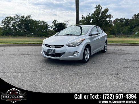 Used 2013 Hyundai Elantra GLS w/ Preferred Pkg FWD image 1