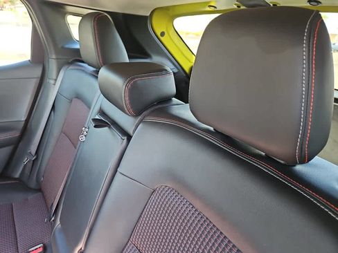 Used 2025 Nissan Kicks SR AWD/4WD image 12