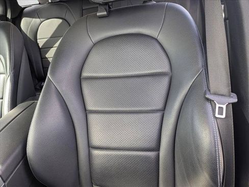 Used 2022 Mercedes-Benz GLC 300 4MATIC image 12