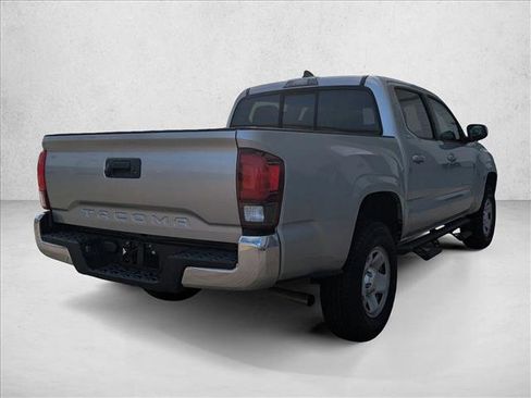 Certified 2022 Toyota Tacoma SR5 image 5