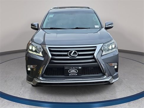 Used 2019 Lexus GX 460 Premium image 3