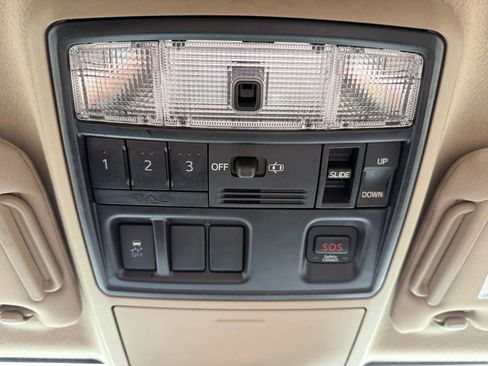 Used 2016 Toyota 4Runner Limited image 36