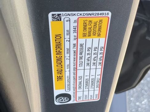 Used 2022 Chevrolet Suburban LT w/ LT Signature Package image 49