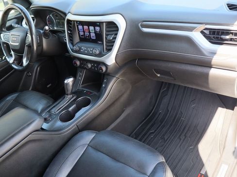 Used 2018 GMC Acadia SLT AWD/4WD image 32
