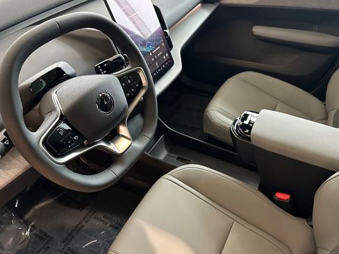 New 2026 Volvo EX30 Plus image 13