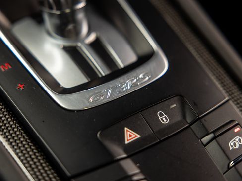Certified 2019 Porsche 911 GT3 RS RWD image 59