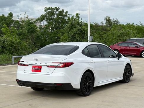 Used 2026 Toyota Camry SE w/ Convenience Package FWD image 5