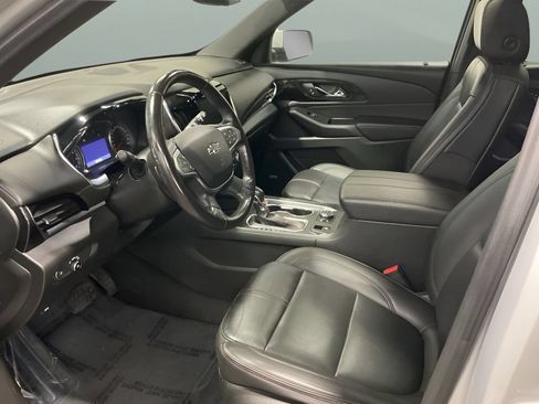Used 2022 Chevrolet Traverse RS w/ LPO, "Hit The Road" Package AWD/4WD image 10