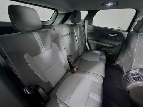 Used 2025 Chevrolet Blazer LT AWD/4WD image 25