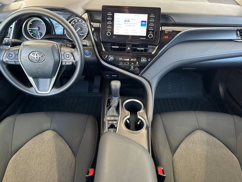 Used 2022 Toyota Camry LE FWD image 17