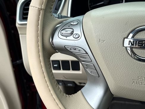 Used 2018 Nissan Murano Platinum image 17