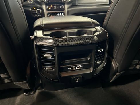 Certified 2022 RAM 1500 Big Horn w/ Built-to-serve Edition image 31
