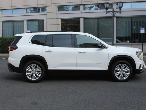 Used 2026 GMC Acadia Elevation w/ Elevation Premium Package FWD image 6