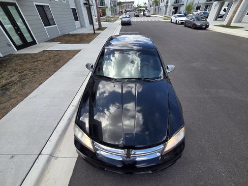 Used 2012 Dodge Avenger SE image 3