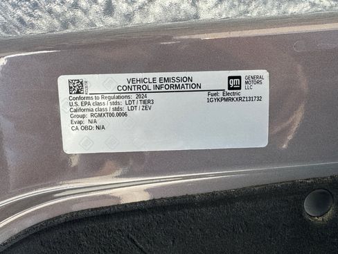 Used 2024 Cadillac Lyriq Tech RWD image 16