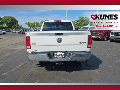 Used 2022 RAM 1500 Classic SLT AWD/4WD image 6