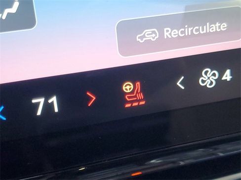 Certified 2024 Lincoln Nautilus Reserve w/ Equipment Group 203A image 26