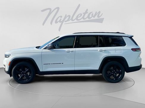 Used 2021 Jeep Grand Cherokee L Laredo RWD image 2