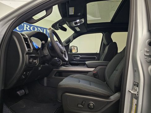 New 2026 RAM 1500 4x4 Crew Cab image 14