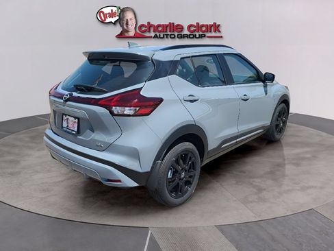 Used 2024 Nissan Kicks SR FWD image 5