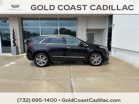 Certified 2024 Cadillac XT5 Premium Luxury w/ LPO, Floor Liner Package AWD/4WD image 4