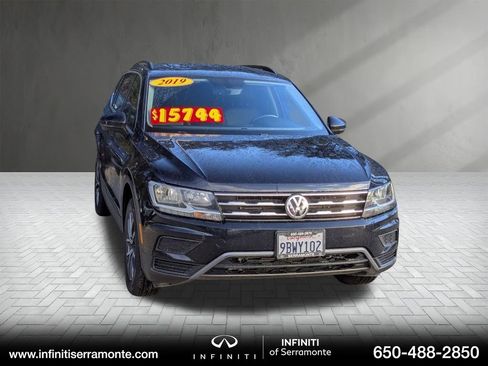 Used 2019 Volkswagen Tiguan SE image 1
