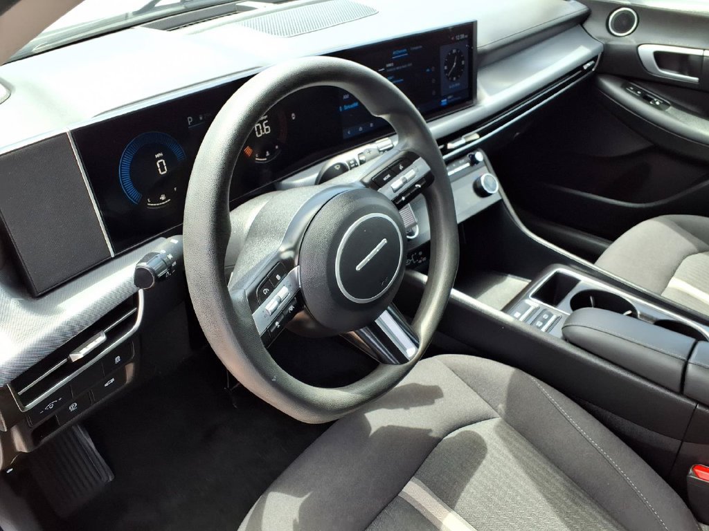 Used 2025 Hyundai Sonata SEL FWD image 17