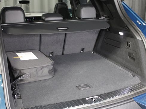 New 2026 Porsche Cayenne S image 17