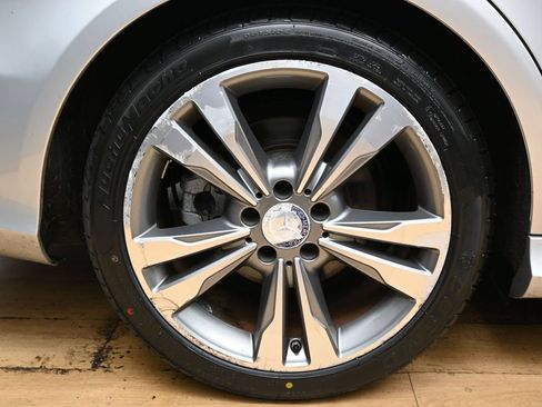 Used 2016 Mercedes-Benz E 350 4MATIC Sedan image 14