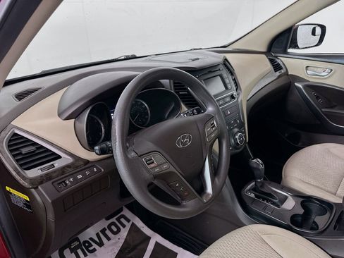 Used 2017 Hyundai Santa Fe Sport FWD image 9