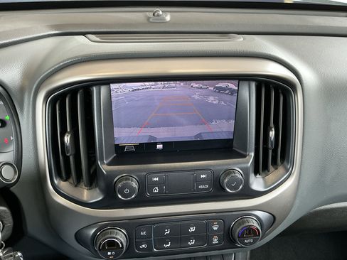 Used 2020 Chevrolet Colorado Z71 image 10