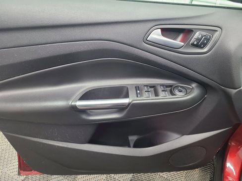 Used 2017 Ford Escape Titanium AWD/4WD image 21