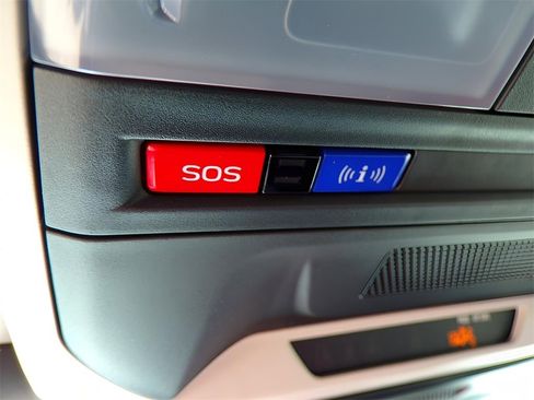 Certified 2025 Subaru Crosstrek 2.5i Limited image 24