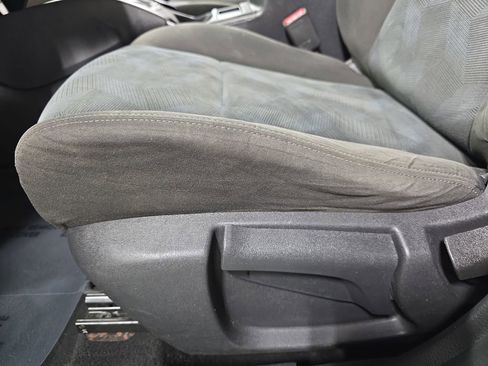 Used 2016 Nissan Rogue S image 27