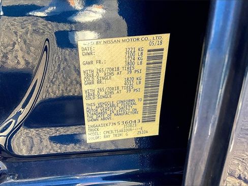 Used 2018 Nissan Titan SV image 31