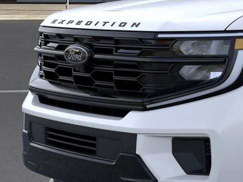 New 2026 Ford Expedition Max Platinum w/ Stealth Performance Package AWD/4WD image 17