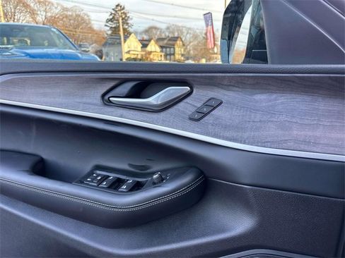 New 2025 Jeep Grand Cherokee Limited image 12