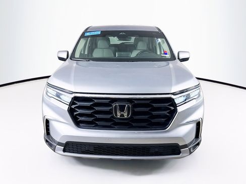 Used 2023 Honda Pilot EX-L image 3