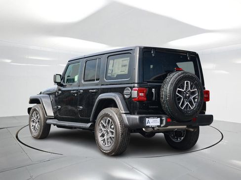 New 2026 Jeep Wrangler Unlimited Sahara AWD/4WD image 2