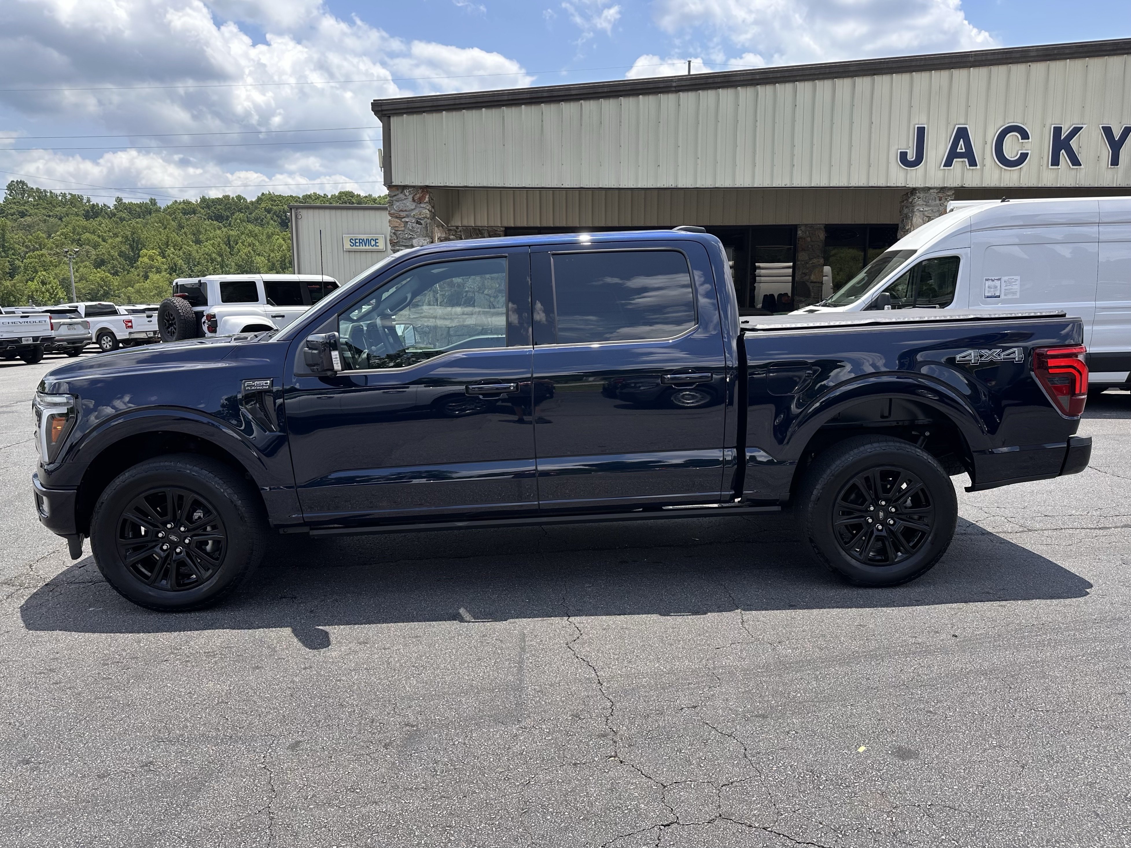 Certified 2025 Ford F150 Platinum AWD/4WD image 1
