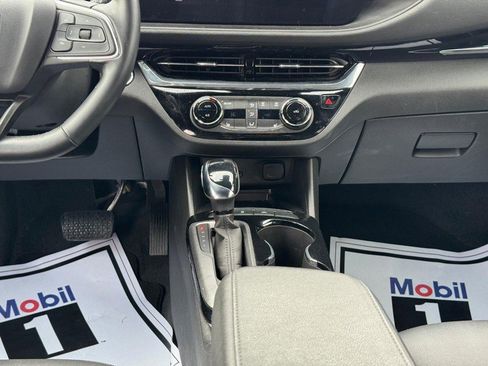 Used 2025 Buick Envista Sport Touring w/ Convenience I Package image 14