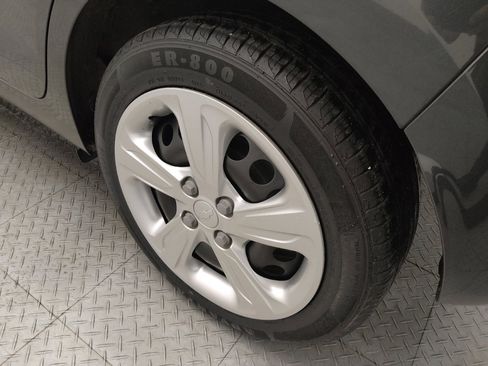 Used 2021 Chevrolet Spark LS image 31